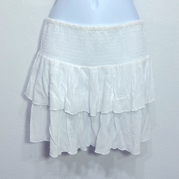 Love Tree White Tiered Mini Skirt New no tag - Picture 2 of 6